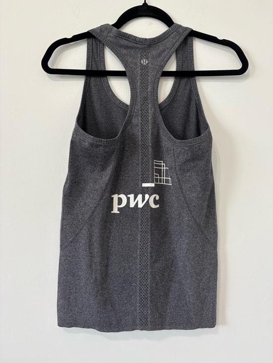 lululemon athletica Tops - Lululemon Swiftly Racerback Tank PWC Logo Sz 6 Heathered Gray EUC